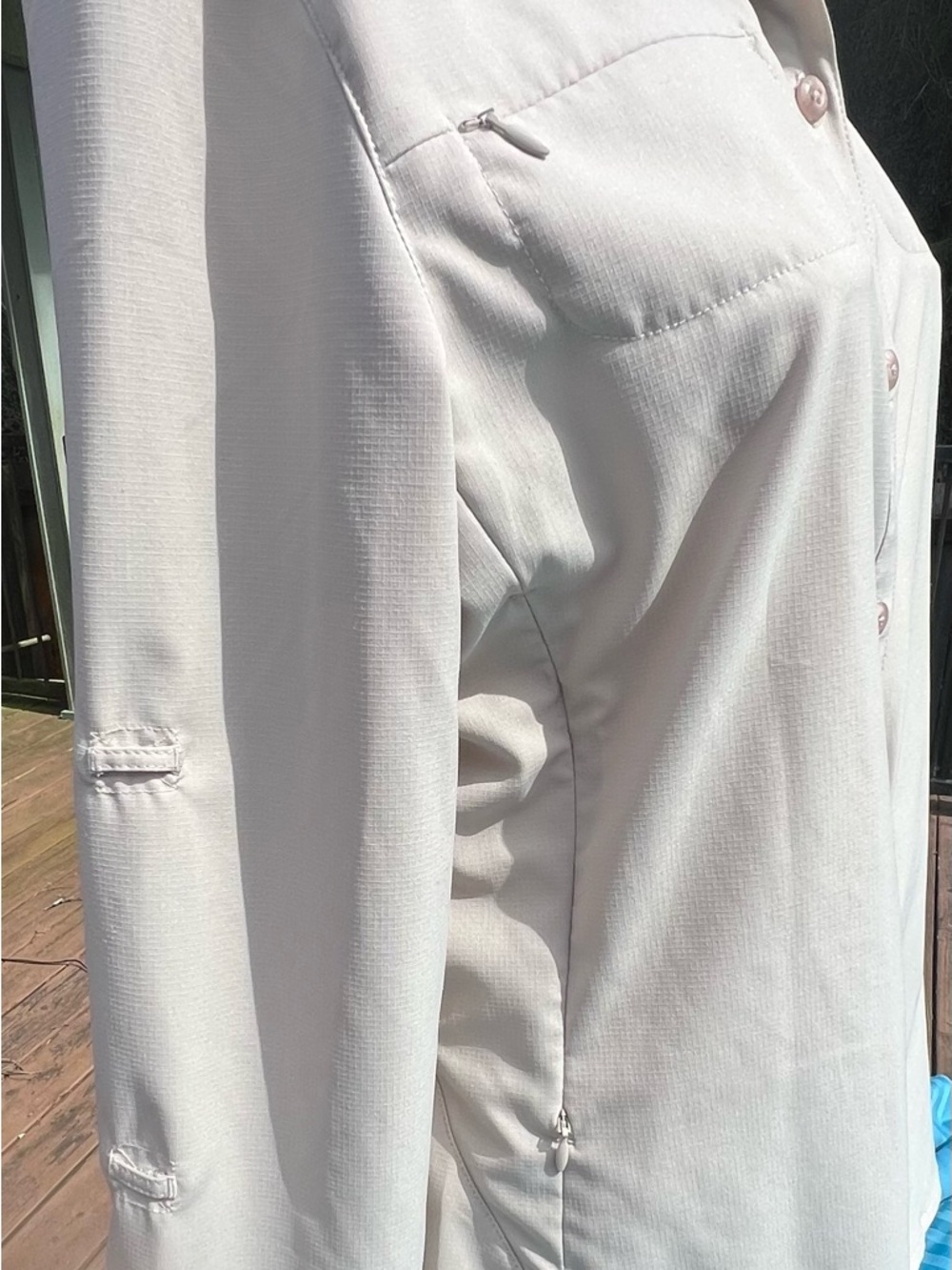 REI Women's Light Beige Long-Sleeve Button-Down Shirt. Size M. - Picture 2 of 7
